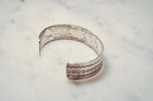 Load image into Gallery viewer, Fred Harvey Era “Navajo” Handmade Flat Stump Bungle