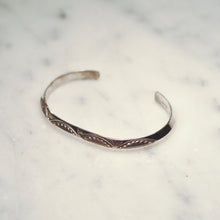 Load image into Gallery viewer, Fred Harvey Era “Navajo” Handmade Thin Triangle Shape Bungle