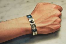 Load image into Gallery viewer, Fred Harvey Era “Navajo” Handmade Whirling Log Bungle