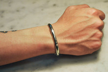 Load image into Gallery viewer, Fred Harvey Era “Navajo” Handmade Round Shape Bungle