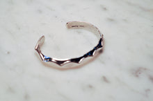 Load image into Gallery viewer, Fred Harvey Style “Navajo” Handmade Triangle Stamped Bungle by Tahe