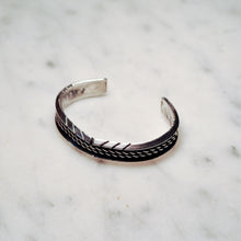 Load image into Gallery viewer, Fred Harvey Era “Navajo” Handmade Twisted Double Wire Bangle