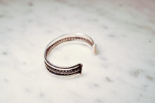 Load image into Gallery viewer, Fred Harvey Era “Navajo” Handmade Twisted Wire Bangle