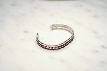Load image into Gallery viewer, Fred Harvey Era “Navajo” Handmade Chain Wire Bangle