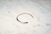 Load image into Gallery viewer, Fred Harvey Era “Navajo” Handmade Triangle Stamp Bangle