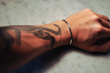 Load image into Gallery viewer, Fred Harvey Era “Navajo” Handmade Round Stamp Bangle