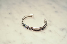 Load image into Gallery viewer, Fred Harvey Era “Navajo” Handmade Twisted Double Wire Bungle