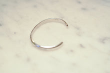 Load image into Gallery viewer, Fred Harvey Era “Navajo” Handmade Round Shape Bungle