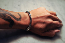 Load image into Gallery viewer, Fred Harvey Era “Navajo” Handmade Triangle Stamp Bangle