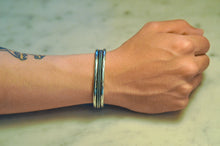 Load image into Gallery viewer, Fred Harvey Era “Navajo” Handmade Twisted Double Wire Bungle