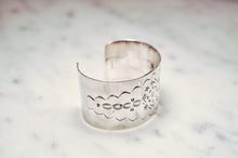 Load image into Gallery viewer, Fred Harvey Era “Navajo” Handmade Wide Stamp Bangle