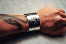 Load image into Gallery viewer, Fred Harvey Era “Navajo” Handmade Wide Stamp Bangle