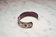 Load image into Gallery viewer, Fred Harvey Era “Navajo” Handmade Whirling Log Bungle