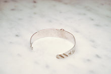 Load image into Gallery viewer, Fred Harvey Era “Navajo” Handmade Double Whirling Logs Bungle