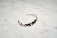 Load image into Gallery viewer, Fred Harvey Era “Navajo” Handmade Double Whirling Logs Bungle