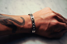 Load image into Gallery viewer, Fred Harvey Era “Navajo” Handmade Double Whirling Logs Bungle