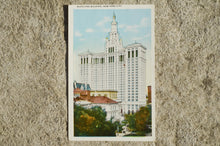 Load image into Gallery viewer, Vintage Post Card - Manhattan Municipal Building