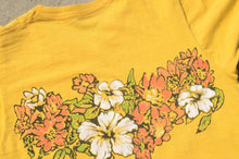 Load image into Gallery viewer, Fruit of the Loom - Pompano Beach Souvenir Tee Shirt