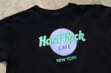 Load image into Gallery viewer, Hard Rock CAFE - New York Souvenir print T shirt
