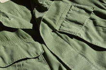 Load image into Gallery viewer, U.S. Military - Jungle Fatigue Jacket 4th Type with Van Halen Print