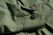 Load image into Gallery viewer, U.S. Military - Jungle Fatigue Jacket 4th Type with Van Halen Print