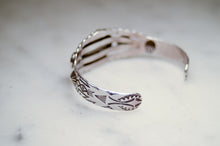 Load image into Gallery viewer, Fred Harvey Era “Navajo” Handmade round silver Bungle