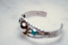 Load image into Gallery viewer, Fred Harvey Era “Navajo” Handmade round silver Bungle
