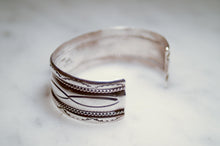 Load image into Gallery viewer, Fred Harvey Era “Navajo” Handmade Triple Plates Bungle