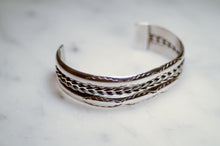 Load image into Gallery viewer, Fred Harvey Era “Navajo” Handmade Double Plate Bungle