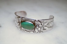 Load image into Gallery viewer, Fred Harvey Era “Navajo” Handmade Turquoise Bungle