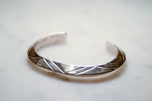 Load image into Gallery viewer, Fred Harvey Era “Navajo” Handmade Triangle Shape Bungle