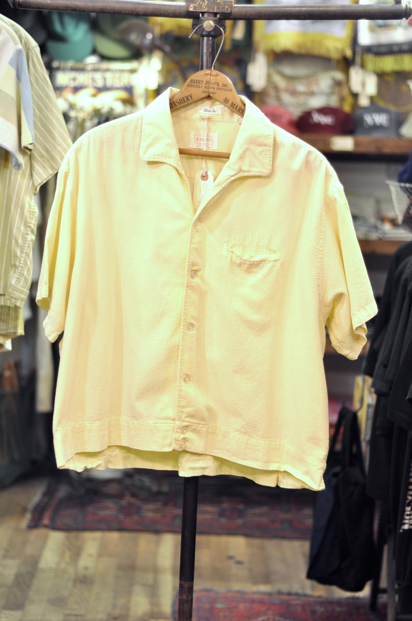 1960’s “BRENT” All Cotton Seersucker Shirt