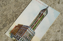 Load image into Gallery viewer, Vintage Post Card - Singer Building, New York
