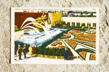 Load image into Gallery viewer, Vintage Post Card - Rockefeller Plaza
