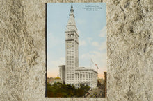 Load image into Gallery viewer, Vintage Post Card - The Metropolitan Life Insurance Building
