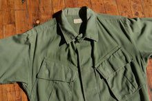 Load image into Gallery viewer, U.S. Military - Jungle Fatigue Jacket 4th Type with Van Halen Print
