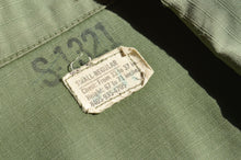 Load image into Gallery viewer, U.S. Military - Jungle Fatigue Jacket 4th Type with Van Halen Print

